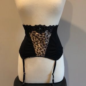 Pour Moi? Black Leopard Silk Waspie Sz M